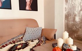 Studio Lux Loft On Victory Street In The City Center